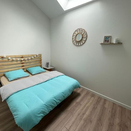 Gite De Charme - 3 Chambres, 5 Lits - De 4 A 7 Personnes Avanton Esterno foto
