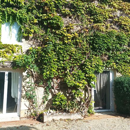 Gite De Charme - 3 Chambres, 5 Lits - De 4 A 7 Personnes Avanton Esterno foto