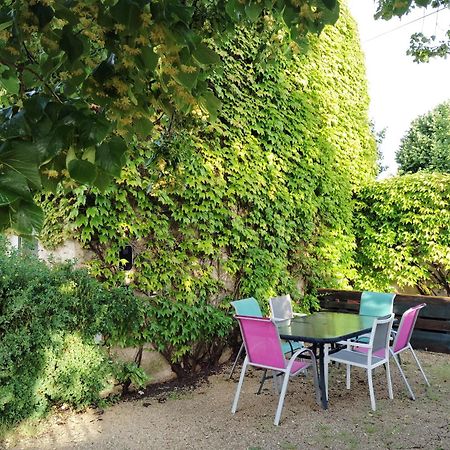Gite De Charme - 3 Chambres, 5 Lits - De 4 A 7 Personnes Avanton Esterno foto